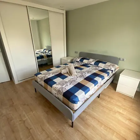 Piso Reformado En El Centro Con Vistas Al Castillo Y La Montana Apartment *